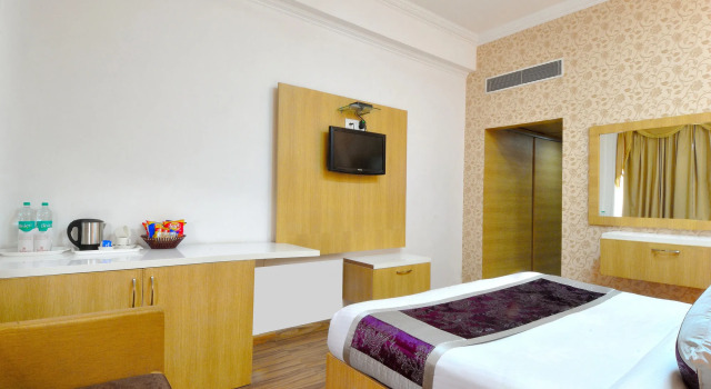 Hotel Solitaire Chandigarh
