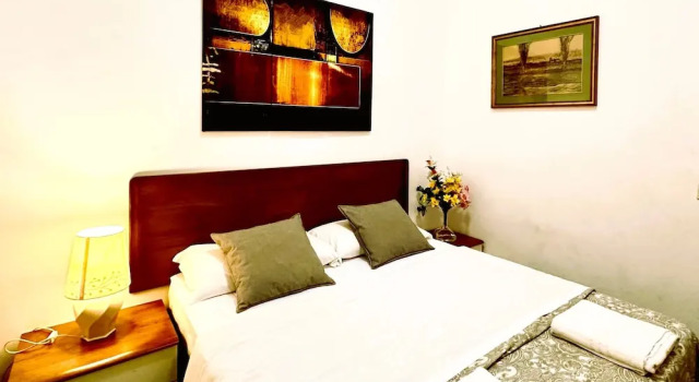 Colosseum luxury room, Забронировать Отель Отели Рима с парковкой, рядом с Piazza San Giovanni in Laterano, Парковка