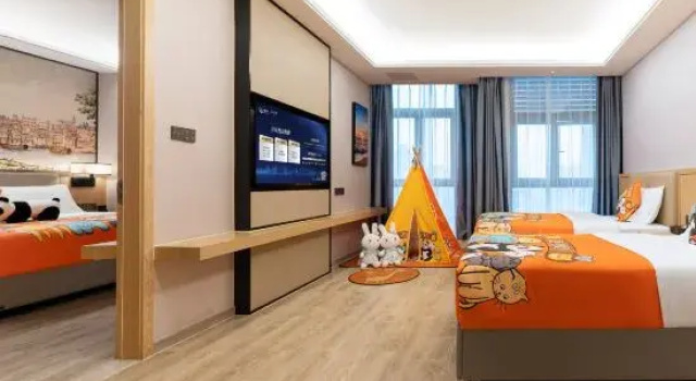 Семейный люкс Vienna International Hotel (Nanchuan District Wanda Plaza)