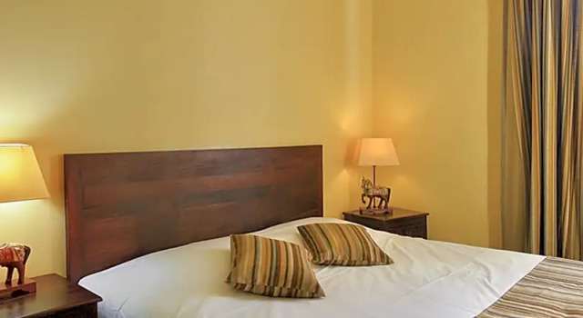 Номер Classic Hôtel & Spa du Domaine des Thômeaux, The Originals Relais