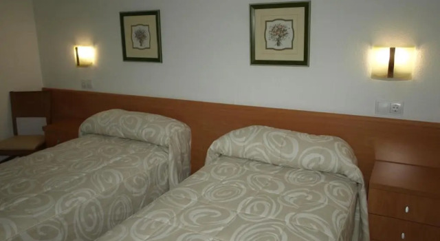 Апартаменты с 2 комнатами Apartaments Geminis