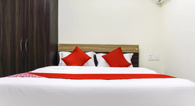 OYO Flagship 68832 S&h Residency