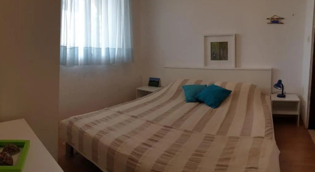 Апартаменты Цокольный этаж c 1 комнатой с красивым видом из окна Maiden Apartments