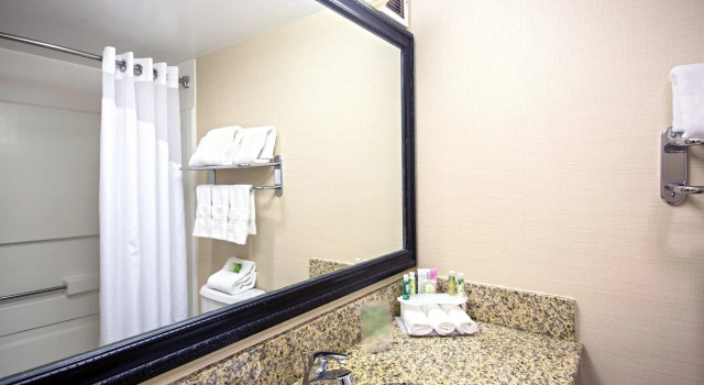 Двухместный люкс Holiday Inn Express Hotel & Suites Corinth by IHG