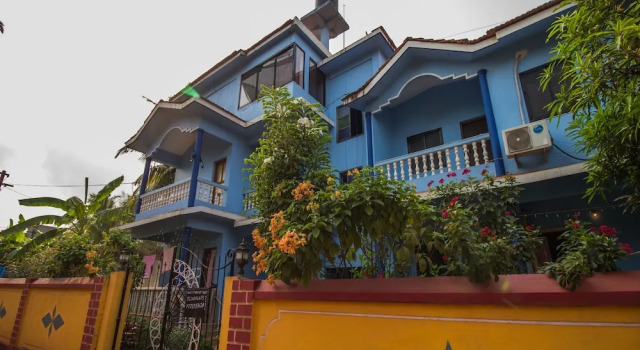 OYO 13358 Home 2BHK Morjim Beach, Rezerwuj Hotel Morjim North Goa