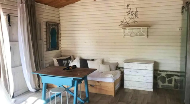 Bungalow With one Bedroom in Madrigueras, With Private Pool, Enclosed Garden and Wifi, Забронировать Отель Отели Альгодоналес с парковкой, Парковка