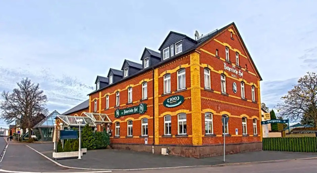 Der Bayerische Hof, Book Hotel Hotels in Grunbach with a Pool, Swimming Pool