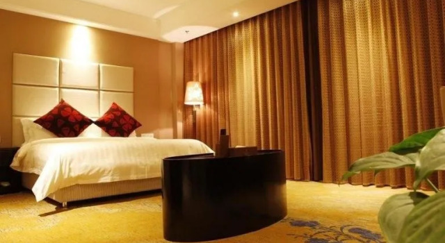 Starshine Hotel Bantian Branch, Rezerwuj Hotel Hotele w Shenzhen z parkingiem, Parking