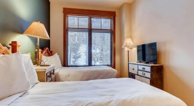 Номер Standard Premier 3 Bedroom Ski in, Ski out Lone Eagle Condo With the Best Access to Skiing in Keystone