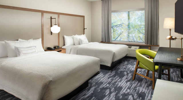 Четырёхместный номер Standard Fairfield Inn & Suites by Marriott Athens