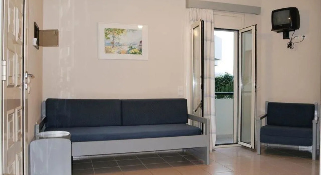Nicolas Residence