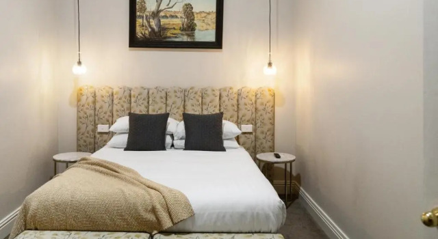 Апартаменты с 3 комнатами Mount Gambier Hotel
