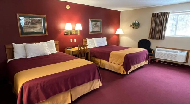 Двухместный люкс Americas Best Value Inn Suburban Motel