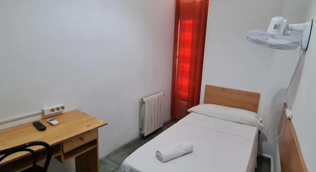Номер Standard Pensión Berti Madrid