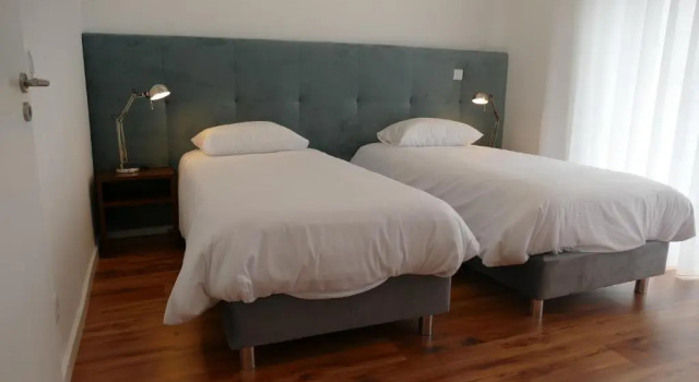 Guest House Eça - Centro Histórico Leiria, Забронировать Гостевой дом Лейрия Бейра-Алта, рядом с Луис де Камоес Гарден