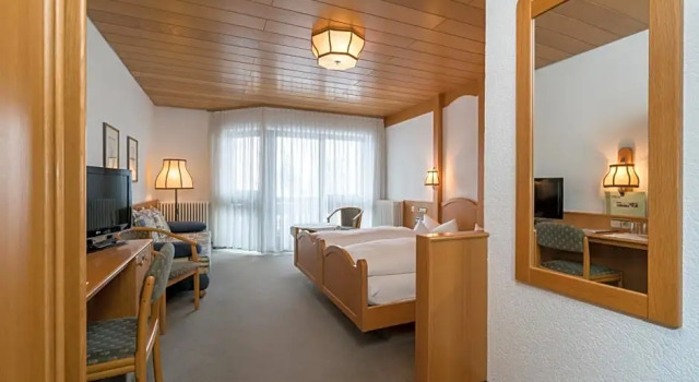 Hotel Krone, Забронировать Отель Неллинген Swabian Alps