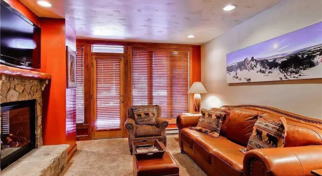1206 Trappeur's Lodge, Trappeur's Crossing Apartment 2
