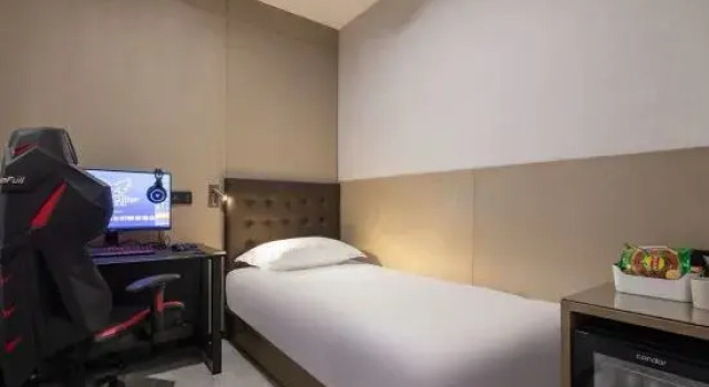 Капсула 24Room E-sports Hotel (Tianjin Wudadao）
