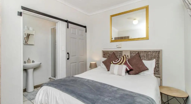 Апартаменты Villa Roma - Luxury Accommodation