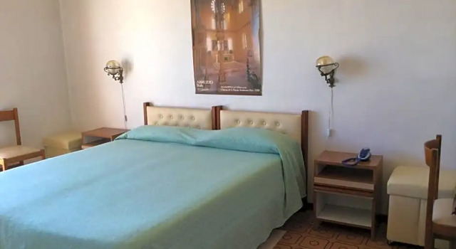 B&B Loreblick, Book Bed and Breakfast Hoteller i Loreto Aprutino med parkering, Parkering