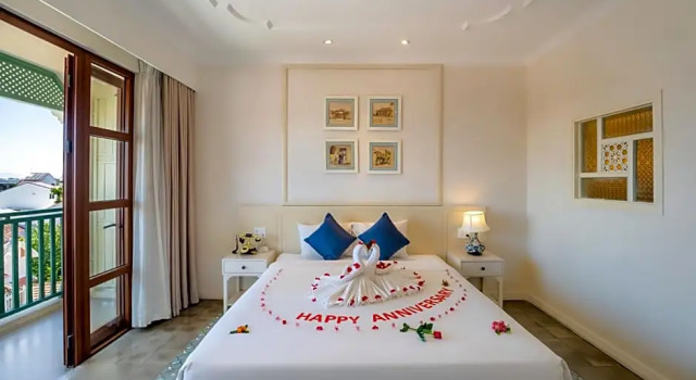 Номер Deluxe Lantana Riverside Hoi An Boutique Hotel & Spa