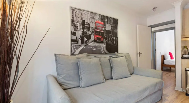 Comfortable 2 Bedroom Flat With Good Transport, Забронировать Отель Камден Лондон, рядом с Район Блумсбери