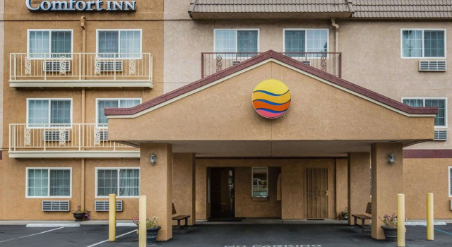 Comfort Inn Yreka, Rezerwuj Hotel Yreka Kalifornia