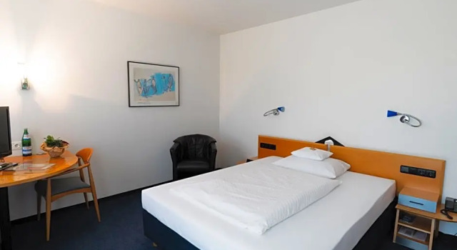 Hotel am Weiher, Забронировать Отель Эркеленц 