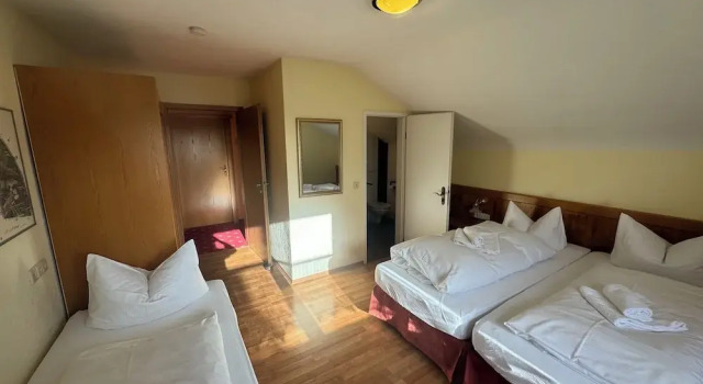 Трёхместный номер Standard с видом на сад Landhotel Alte Post