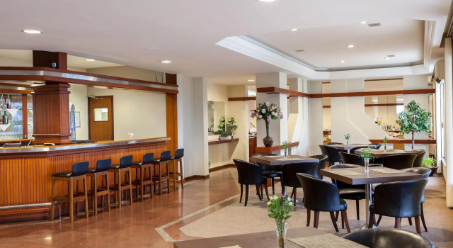 Monthez Hotel & Eventos