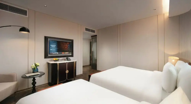 Номер Deluxe Le Premier Hotel & Rooftop Bar