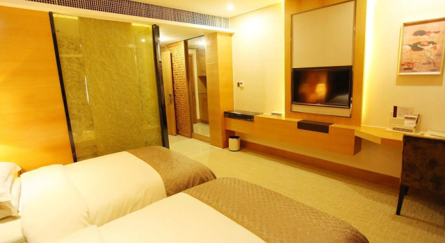 Silver Bay Hotel, Забронировать Отель Отели Паньюй 3 звезды, 3*