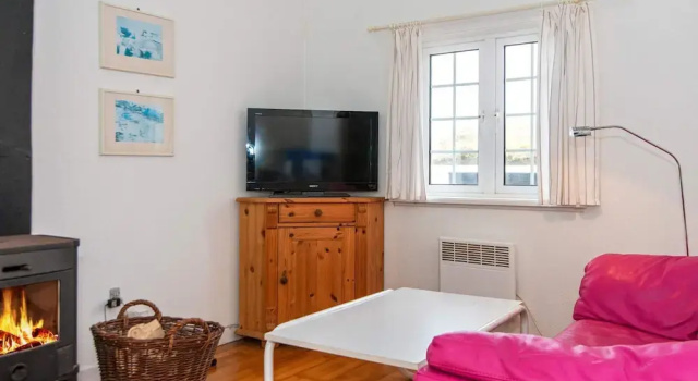 Serene Holiday Home in Fanø near Restaurants, Book Hotel Hotels in Fano with Parking, Parking
