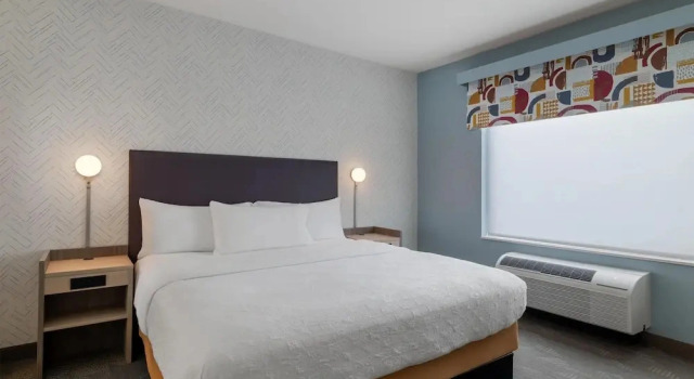 Шестиместный люкс Home2 Suites By Hilton Ames