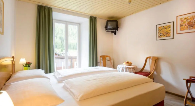 Номер Superior Berghotel Kason