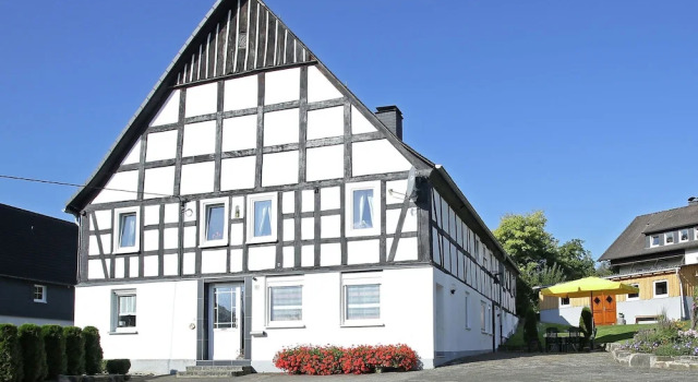 Apartment in the Sauerland Region on a Farm with Animals And Private Terrace, Забронировать Апартаменты/квартира Апартаменты Эслоэ, Апартаменты/квартира
