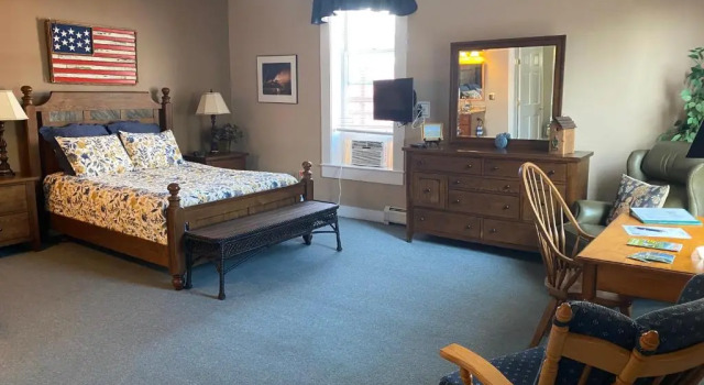 Junior-Suite Bristol Suites