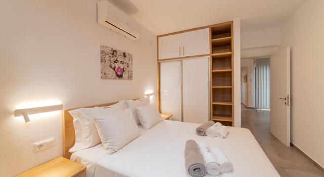 Merelia Luxury Villas - Sunset with Heated Pool