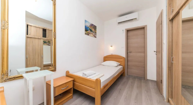 Apartments Damjan