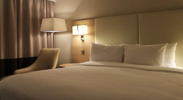 Двухместный номер Superior Runway Renaissance London Heathrow Hotel