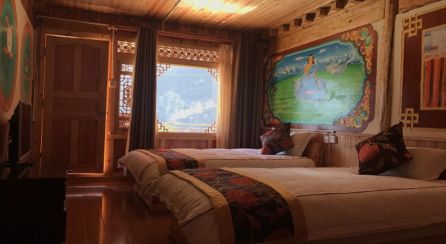 Tibet Guset House Tiger Leaping Gorge Shangrila, Book Hotel Shangri-La Yunnan