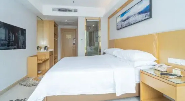 Люкс Vienna Hotel (Guangzhou Huadu Sunac Resort Snow Miracle)