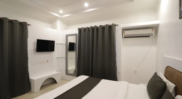 Двухместный номер Deluxe с видом на город Goroomgo Hotel Hi5 Stay Bhubaneswar