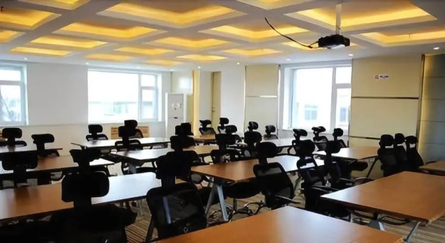 Ibis Jinzhou Yunfei Street, Book Hotel Jinzhou Liaoning