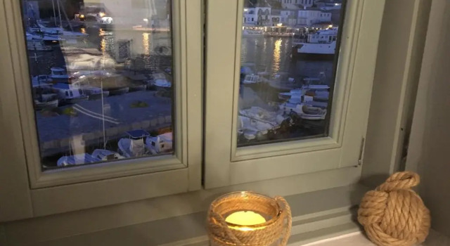 Коттедж On the port Hydra 1