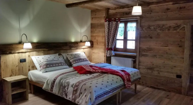 Ospitalità rurale familiare Land Wasser, Rezervați Bed and Breakfast Cravagliana Italia