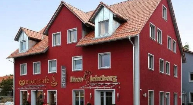 Löwe Lehrberg, Varaa Hotelli Hotellit Baijeri pysäköinnillä, Pysäköinti