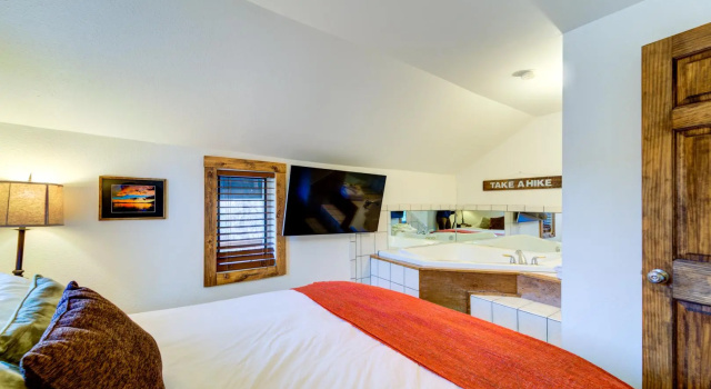 Двухместный люкс Green Mountain Falls Lodge
