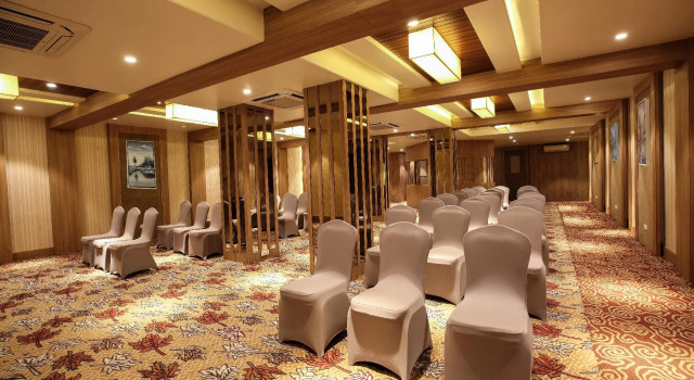 Click Hotel Nashik, Забронировать Отель Отели штата Махараштры 3 звезды, 3*