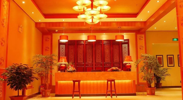 Kunming Impression Jinbi Hotel (Yunnan People's Hospital Branch)(昆明印象金碧酒店(云南省人民医院店)), Rezerwuj Hotel Hotele w Kunming z parkingiem, Parking